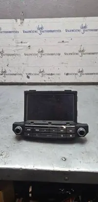 Hyundai Tucson TL Radio/CD/DVD/GPS head unit 96560D70114X LAN5220EH7L 611SVEY010