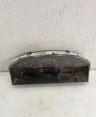 Speedometer (instrument cluster)