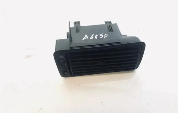 Volkswagen Golf IV Dash center air vent grill 1j1819704c 1j1819710c