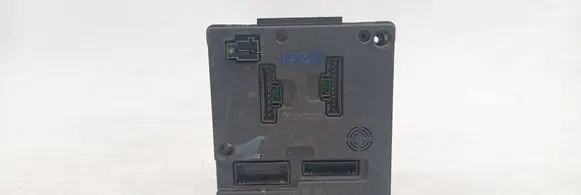 Renault Megane I Comfort/convenience module 7703297929 S108502300C ETSI300220