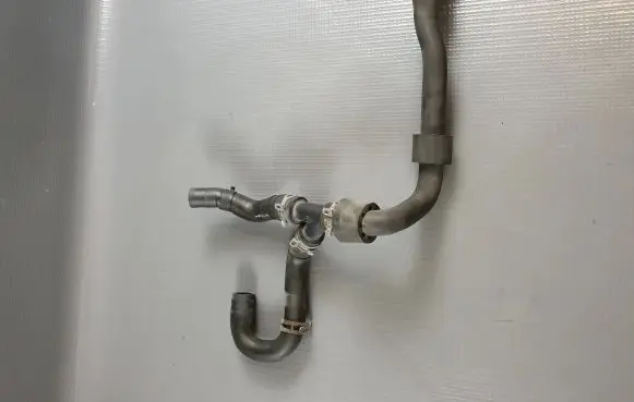 Volkswagen Golf VII Engine coolant pipe/hose 5Q0122051AG 1K0122291