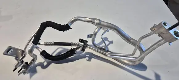 Dodge Durango III Air conditioning (A/C) pipe/hose 68217217AF