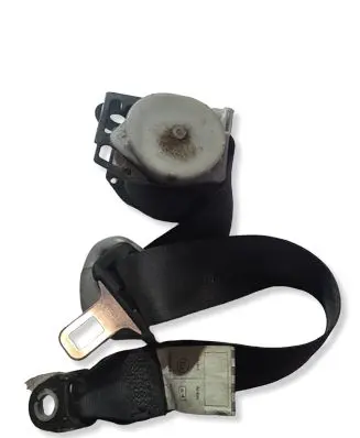 Toyota Avensis Verso Rear seatbelt 0431041