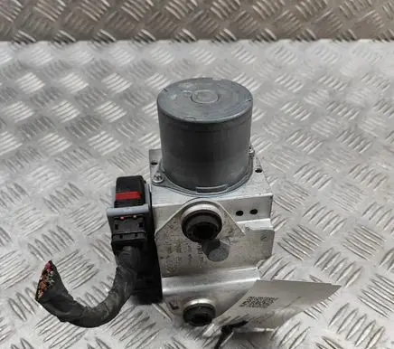 Audi Q7 4M ABS Pump 4M0614517T 4M0907379P