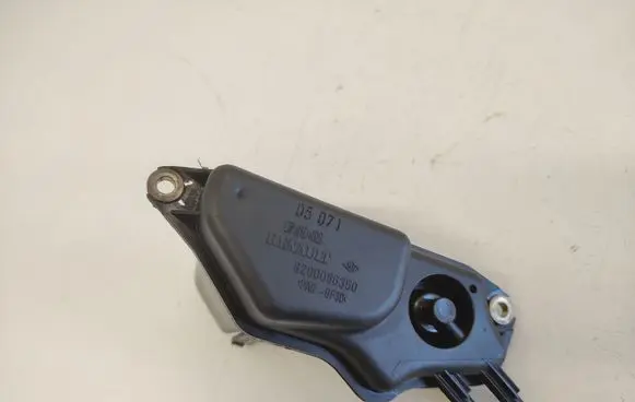 Vacuum valve