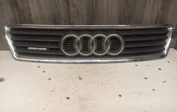 Audi A6 S6 C5 4B Front grill 4Z7853651