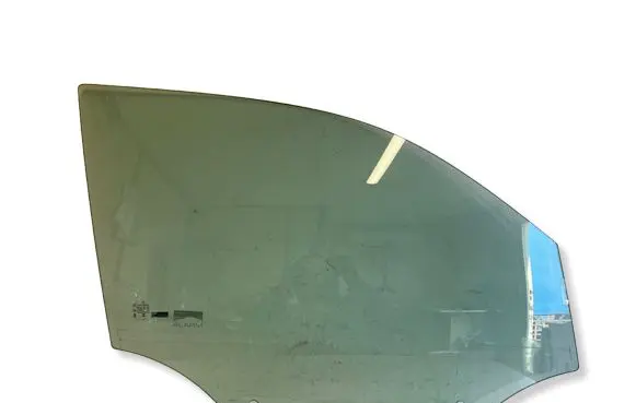 Mercedes-Benz EQB Front door window glass four-door E643R00050