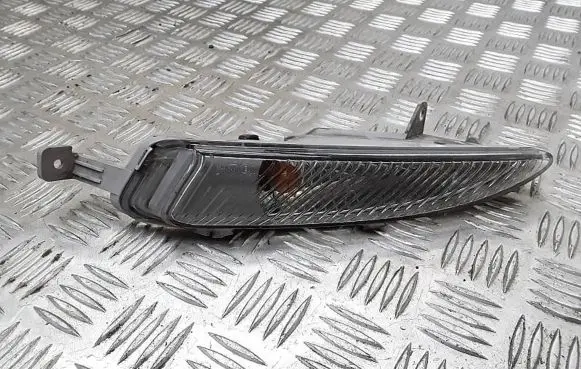 Front indicator light