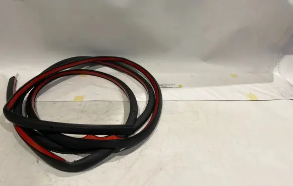 Citroen Jumpy Front door rubber seal 1606914680 39185531 14307531