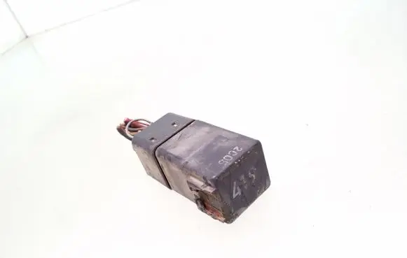 Seat Alhambra (Mk1) Glow plug pre-heat relay 7M5919506 YM218C616AA