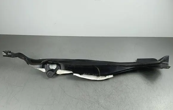 Honda CR-V Fender foam support/seal 