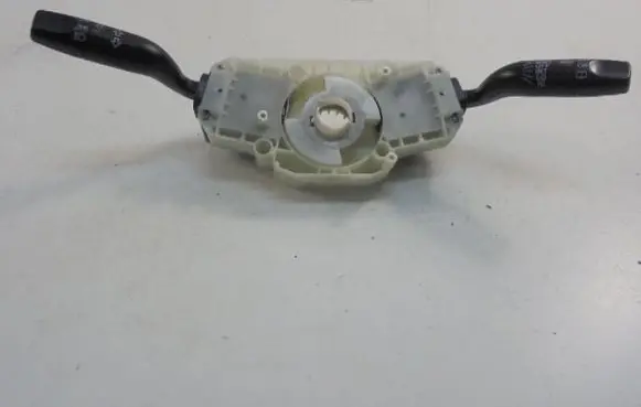 Honda HR-V Wiper turn signal indicator stalk/switch M18620