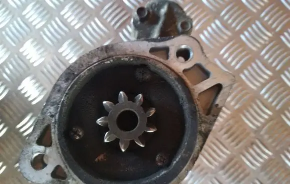 Nissan Almera Starter motor 2330054A05 S13305 9Y9