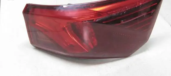 Toyota Avensis T270 Rear/tail lights