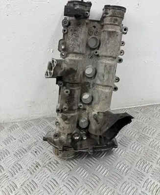 Volkswagen PASSAT B7 Rocker cam cover 03C103475