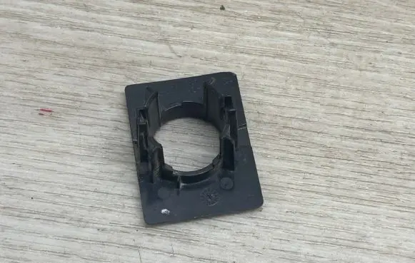 Porsche Cayenne (92A) Front parking sensor holder (PDC) 7P5807131B