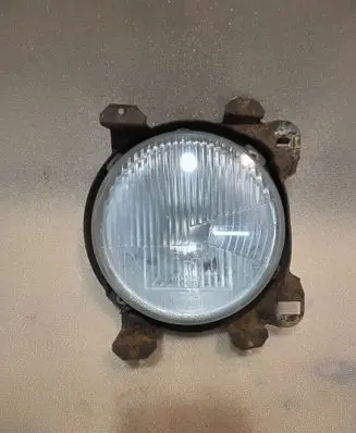 Volkswagen Transporter - Caravelle T3 Headlight/headlamp 311114655