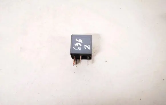 Volkswagen Golf IV Other relay 1j0906381a v23134-b63-x396