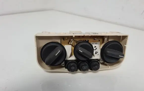 Opel Corsa C Climate control unit 1478748 8748 I208
