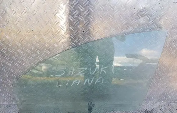 Suzuki Liana Front door window glass four-door