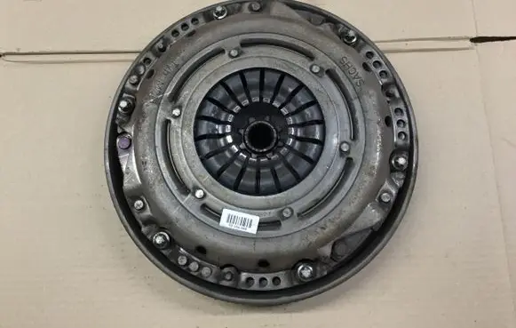 Opel Insignia A Clutch set kit 55564556 644757072