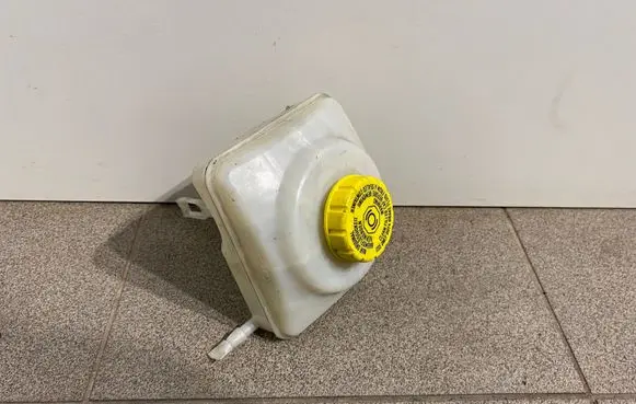 Porsche Panamera (970) Brake fluid reservoir 97035501300