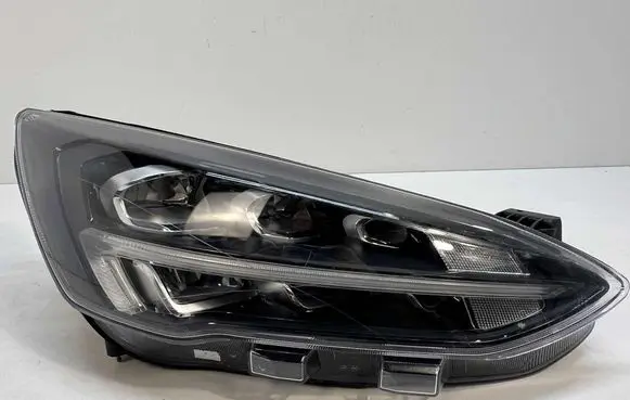 Ford Focus Headlight/headlamp 