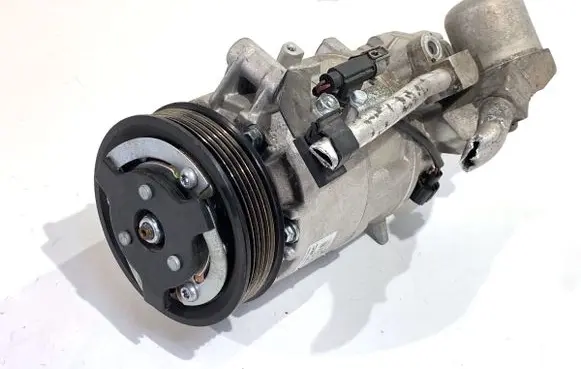 BMW 1 E81 E87 Air conditioning (A/C) compressor (pump) KTT090387