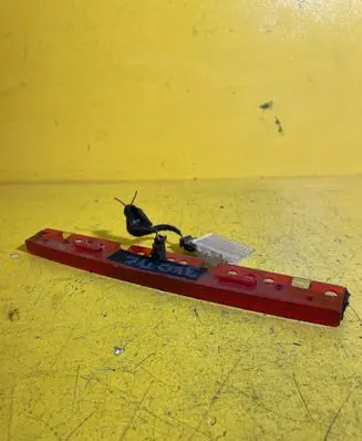 Audi A4 S4 B7 8E 8H Third/center stoplight 28427001