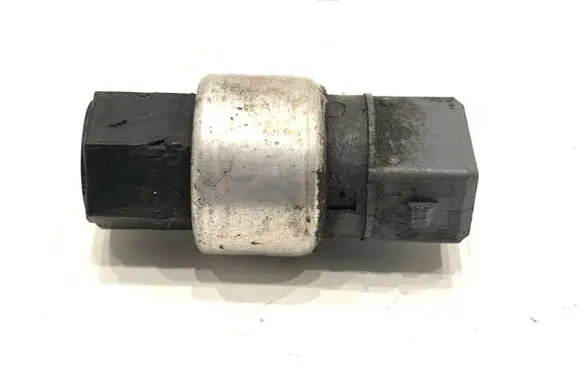 Volvo S40 Air conditioning (A/C) pressure sensor 