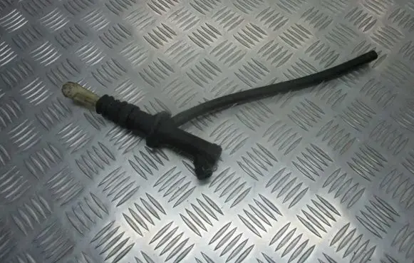 Renault Megane III Clutch slave cylinder 
