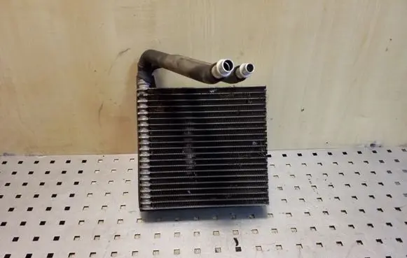 Air conditioning (A/C) radiator (interior)