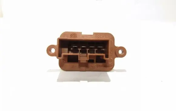 Fiat 500L Heater blower fan relay 