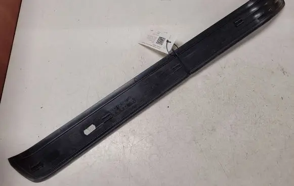 BMW 5 E60 E61 Front sill trim cover 51477034304 51477074510 223399