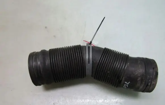 Seat Ibiza III (6L) Air intake hose/pipe 6Q0129684C