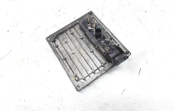 Ford Focus Engine control unit/module 5M5112A650HE S118944001