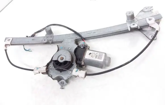 Nissan Primera Front door window regulator with motor 400601T1
