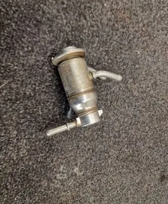 Mercedes-Benz E W213 AdBlue injector A0004904100