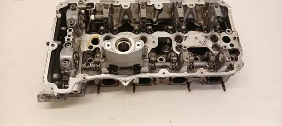 BMW 5 G30 G31 G38 Engine head 8605013 860501107 3418010400050