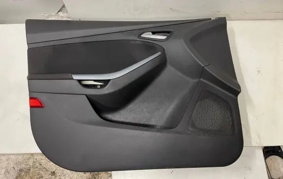 Ford Focus Front door card panel trim BM51A23943