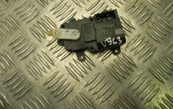 SsangYong Rexton Air flap motor/actuator 830152 V963