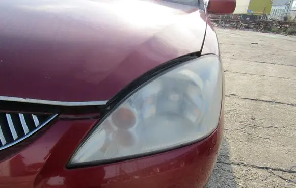 Mitsubishi Lancer Headlight/headlamp 