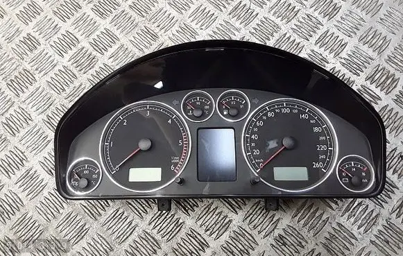 Speedometer (instrument cluster)
