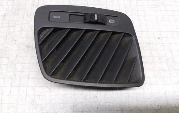 Audi A6 S6 C5 4B Dashboard side air vent grill/cover trim 4B0819793