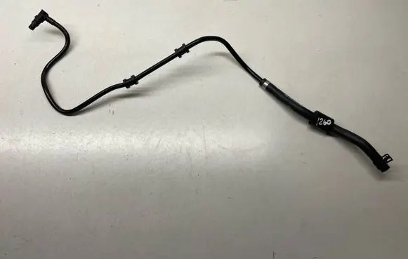 Mercedes-Benz S W222 Engine coolant pipe/hose A2225014425 2225014425