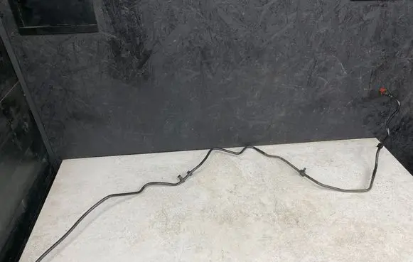 Ford Mondeo MK IV Fuel line pipe