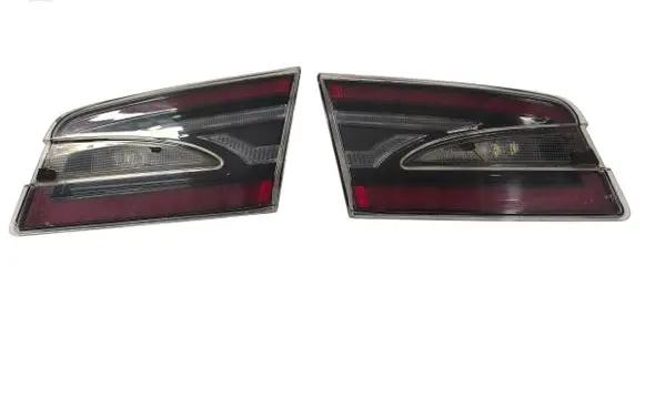 Tesla Model S Tailgate rear/tail lights 600592400E 600592200E 00134114180000