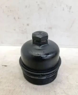 Peugeot 508 Oil filter cover 