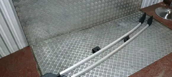 Volvo XC90 Roof bar rail