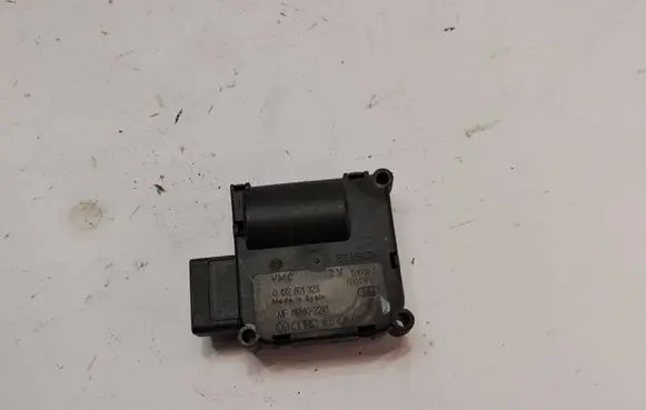 Audi A8 S8 D3 4E Air flap motor/actuator 0132801323 4E0820511 MF1168802241
